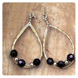 Tear drop wire beaded earrings
